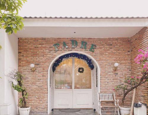 Padre Hadirkan Nuansa Garden Brunch Italia ke Bogor